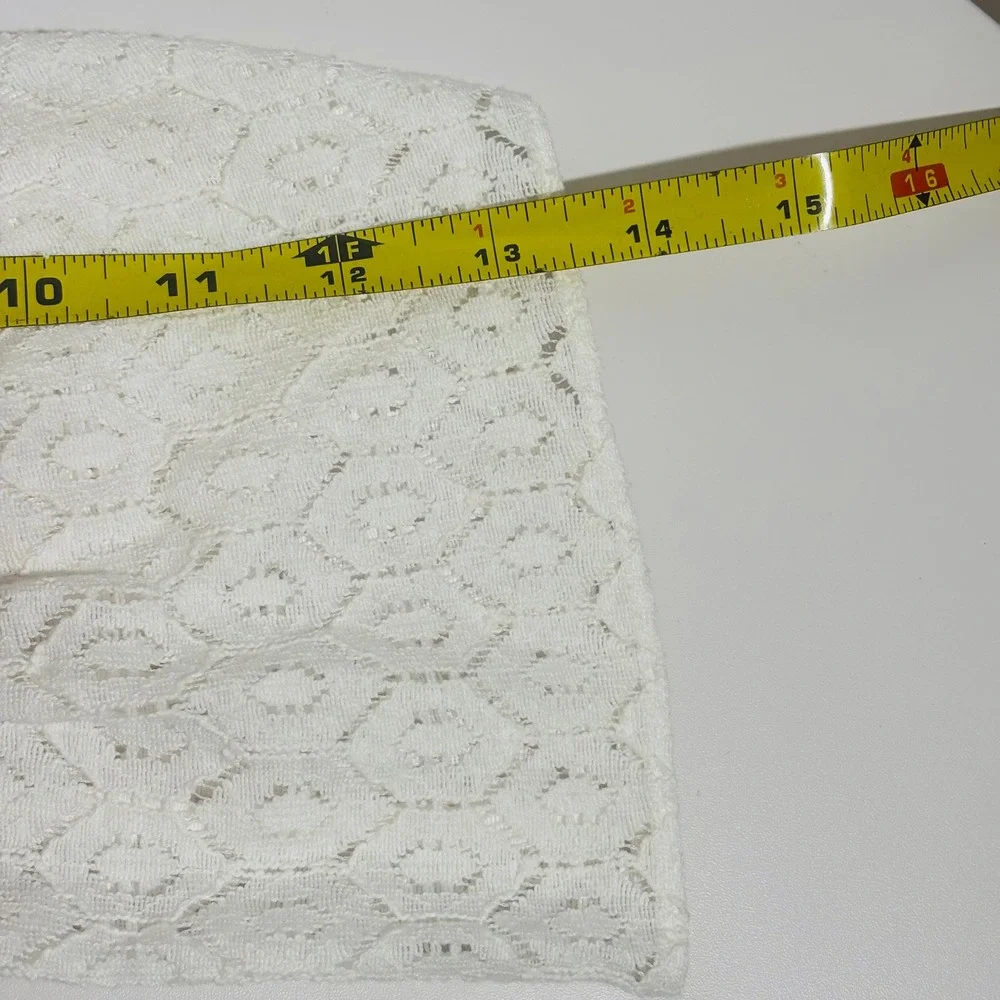 Lilly Pulitzer White Diamond Geo Lace Inez Eyelet Peplum Boho Blouse Top Sz XXS